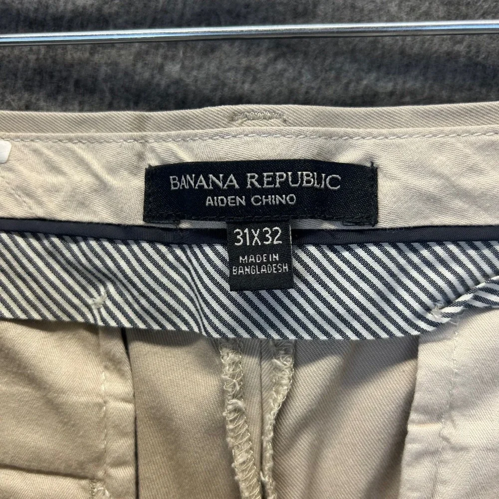 Banana Republic Aiden Chino Mens 31x32 Tan Khaki Slim Fit Cotton Pants 31 x 32